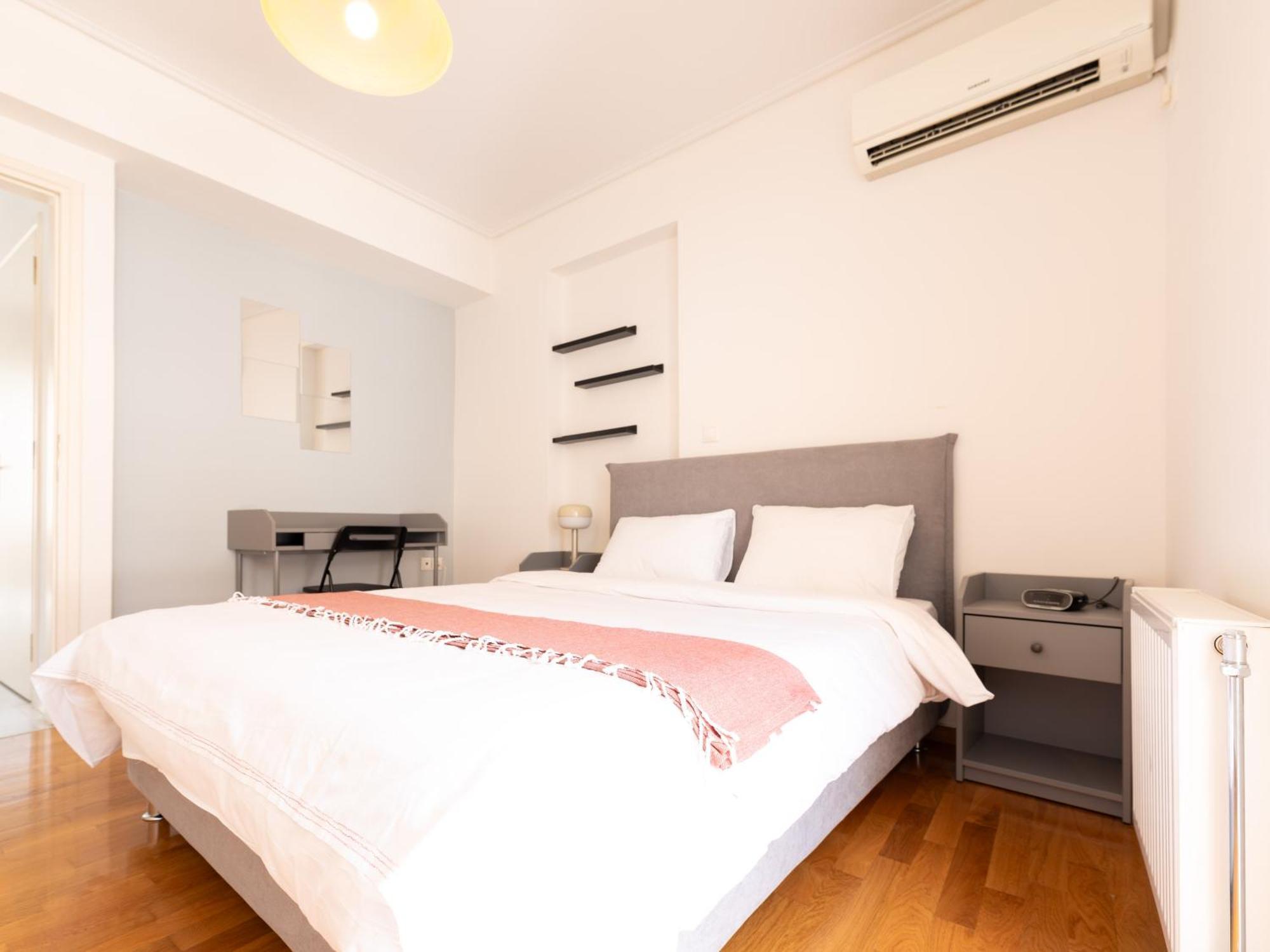 Апартаменты Athens Retreat 1-Bdr Apt Close To Metro Station Экстерьер фото